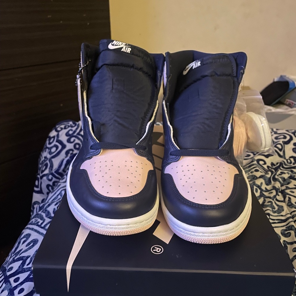 Air Jordan 1 retro  - Navy and Pink